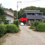 おうちカフェ てんとうむし - 左奥が店舗です