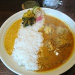 カレー&オリエンタルバル 桃の実 水道橋店 - 