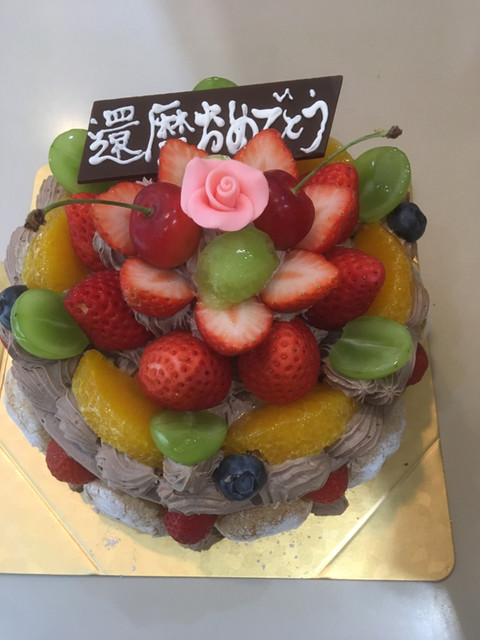 デコレーションが人気ですが桃のケーキも美味しいです By Toshi ローザンヌ 熱田店 神宮西 ケーキ 食べログ デコレーションが人気ですが桃のケーキも美味しいです By Toshi ローザンヌ 熱田店 神宮西 ケーキ 食べログ