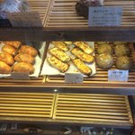 Boulangerie tane - 14時で品薄状態でした。