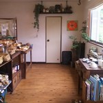 酵母パンとスープのお店 トゥルシー - 店内の様子