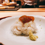 松見坂 小林 - 大分の鱧の湯引き、梅肉ソース