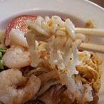 豫園飯店 - 麺　リフト　ちぢれ麺