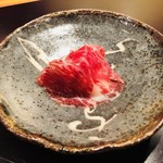 神楽坂 鉄板焼 中むら - 川岸牧場産神戸牛のブレザオラ　宮崎マンゴー