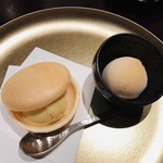 神楽坂 鉄板焼 中むら - 中むら特製桃のシャーベット　最中アイスクリーム　マカデミアナッツと蜂蜜