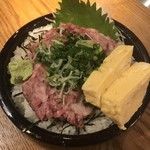 Cherry meat green onion rice bowl