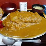 キッチンオトボケ - カツカレー（特盛）、生卵750円