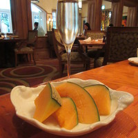 スプレンディード - スパークリングワインとフルーツ