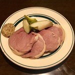 BARU 竹末 - お通し(300円)：猪ハムとピクルス