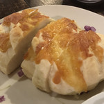 濱田屋 - 自家製パン(クリームチーズ入り)