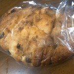 こんがりパン屋さん - アップルパン500円
            幅は食パン1斤以上。
