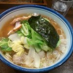 麺屋 はやしまる - わんたんめん（醤油）に、ゆでキャベツオプション。
