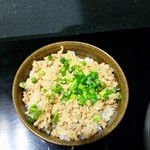 Ramen Haron - ランチ限定のサービス　そぼろご飯