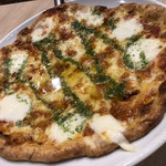 ガスト - マルゲリータピザ 
            チーズ増量