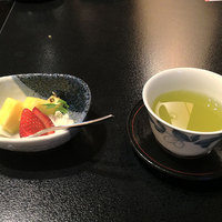 和処 よしの - デザートとお茶。生クリームはいらないのだけれど・・