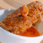 熟成和牛焼肉MIZUKI - くるくる巻いて店員さんが焼いてくれました