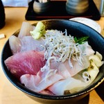 寿司ダイニング甚伍朗 - 海鮮丼
