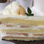 パティスリー プレジール - 白桃のショートケーキ