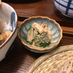 酒と蕎麦 まるか  - ブロッコリーとカリフラワーの胡麻和え