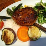 フルール・デ・シャン  - この日の肉スープカレーのライス惣菜のプレート（別途カレー汁が付きます）