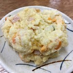 大衆酒場 増やま - 「ポテトサラダ」250円也。