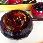 あつた蓬莱軒 - 可愛い器