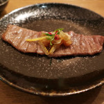 お肉屋 けいすけ 三男坊 - 高森和牛の一枚焼き