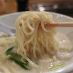 お肉屋 けいすけ 三男坊 - 〆の牛骨ラーメン