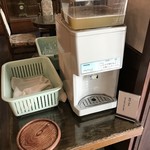 みすゞ飴本舗 飯島商店 上田本店 - ウェルカムドリンク