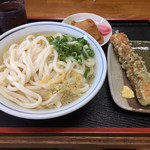 ○福うどん - かけうどん、ちくわ磯辺揚げ、稲荷さん
            忘れてた、稲荷さん
            酸っぱくてネトネトしてて甘いんだった 笑