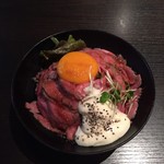 Red Rock - ローストビーフ丼（並）980円