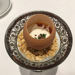 Grand rocher - 卵の殻の造形美とアイディア