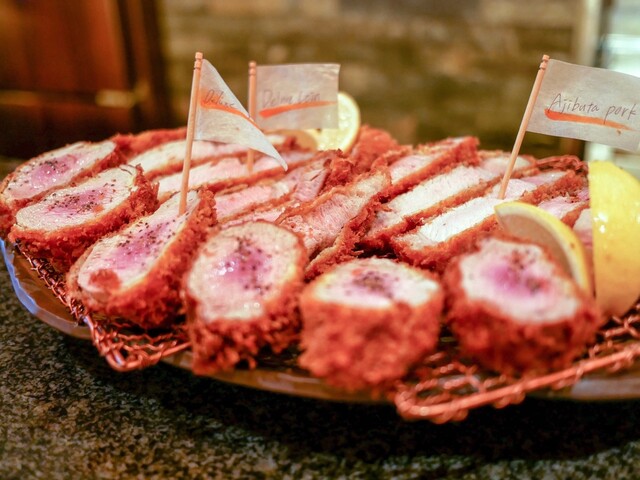 とんかつマンジェ>