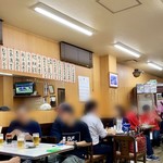 源蔵本店 - 明るいうちから賑わってます