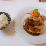 キッチン コメル - 鶏モモ肉あぶり焼和風オニオンソース