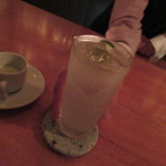 バー アルパン - ジン・トニック