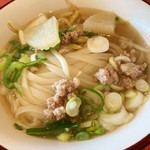 Taire Sutoran Roddhi - タイラーメン（クワイティアオ・センレック・ナームサイ。鶏だしスープに平打ち麺のラーメン）