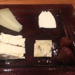 L‘Equation - チーズ盛り合わせ