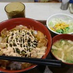 すき家 - 高菜明太マヨ豚生姜焼き丼(大盛)+マヨサラセット