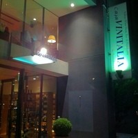 カーザ ヴィニタリア - とっても落ち着いた外観がいい感じよね。