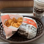 A&W - メルティ&カーリーフライコンボ、ウーロン茶