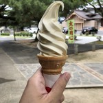 松陰食堂 - 夏みかんソフトクリーム（３５０円