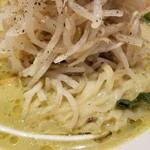 麺屋 六感堂 - 鮑の肝の冷製もやしそば