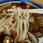 大村 - 細い麺です。割り箸の先の幅しかありません。
            そのうえやわらかいです。手打ち？乾麺？
            武蔵野系、讃岐系、水沢系…ちがう。
            稲庭系？ちがう。