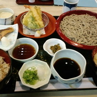稚加榮 本店 - 特製そば定食