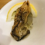 鮨処木はら - 牡蠣の燻製オイル漬け