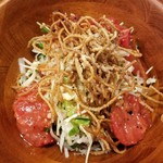 ビーダブリュー カフェ - パリパリ揚げ蕎麦サラダ