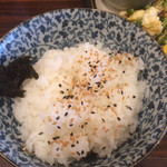 ホっこり亭 モモタロウ - ご飯には、ごま塩＆海苔佃煮