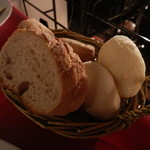 イタリアンバル UOKIN - お通しのパンです