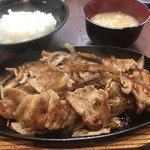 ステーキの志摩 - ポーク生姜焼きランチ ¥980